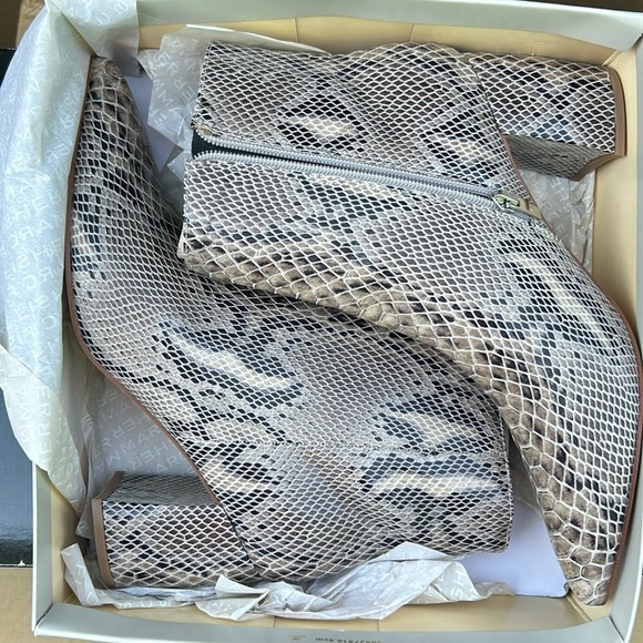 Marc Fisher Women Medium Snakeskin Pointed Ankle Boots, Brown/Black - Picture 2 of 8